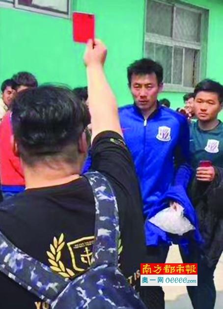 少妇被多人c夜夜爽爽小说